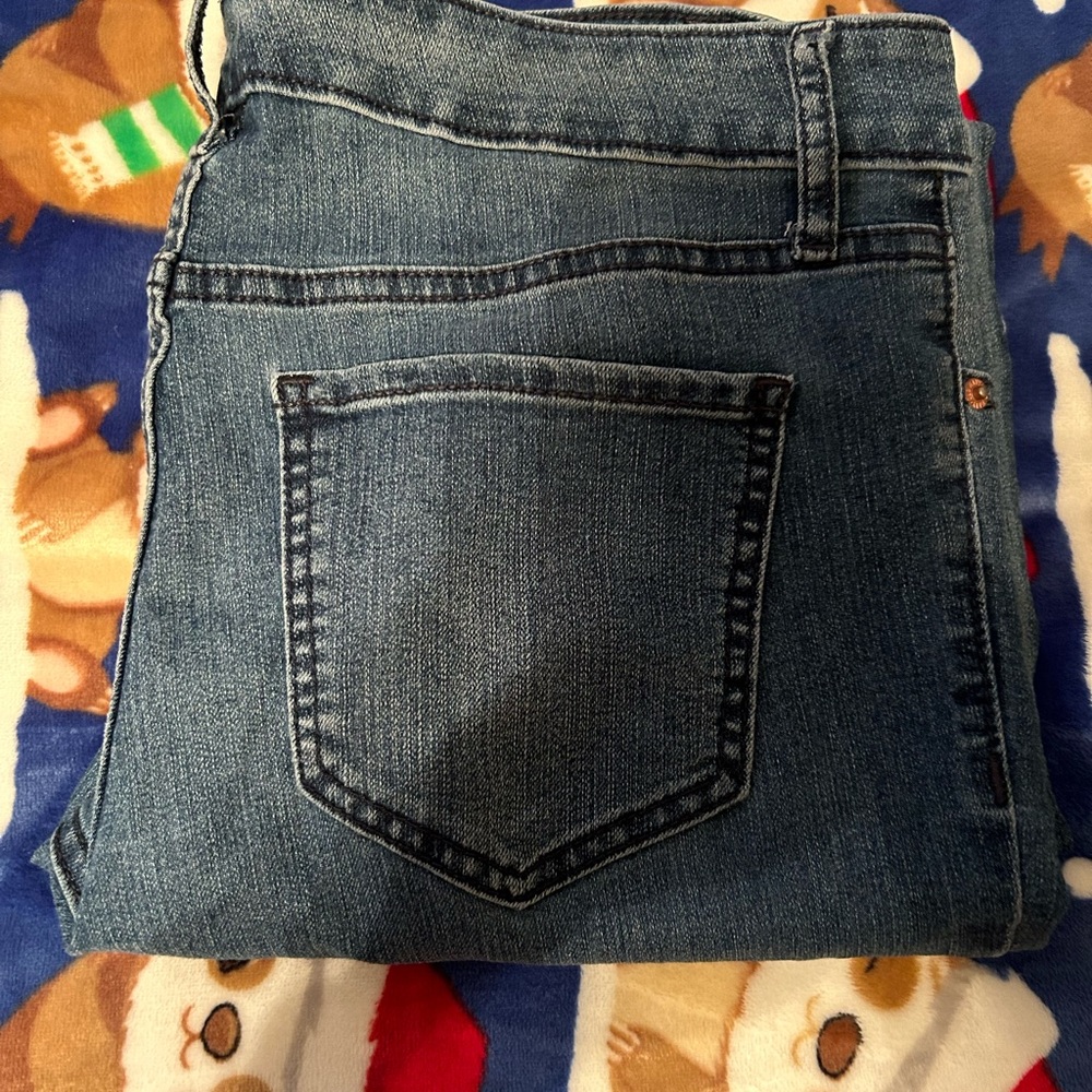 🤠 Old Navy super skinny mid rise jeans 😎